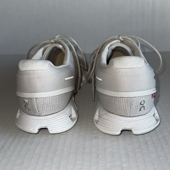 On Running Cloud Sneakers - Picture 10 of 13